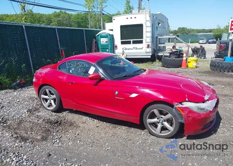 2010 BMW Z4 Sdrive30I z USA, uszkodzony, nr VIN WBALM5C59AE377255